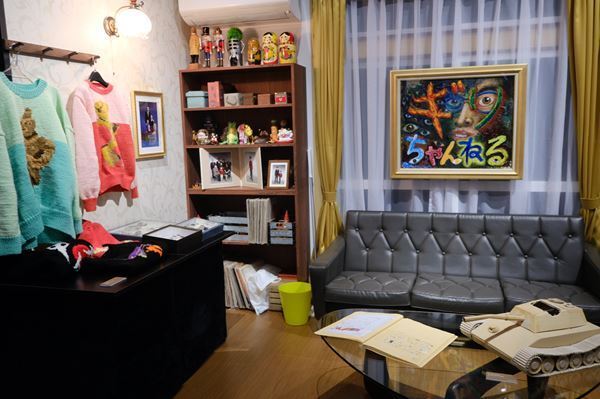 20年以上にわたる創作活動“粘土道（ねんどみち）”の全てが集結！ 『粘土道 20周年記念 片桐仁創作大百科展』ギャラリーアーモにて開幕