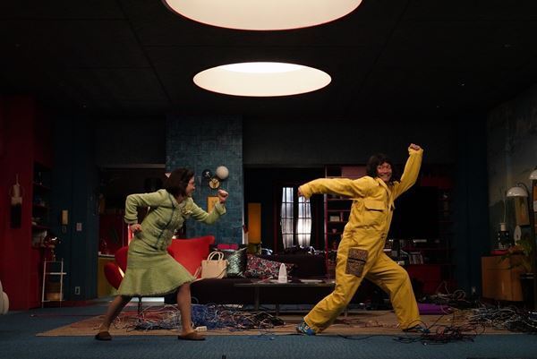 香取慎吾が華麗なダンスを披露！　『誰かが、見ている』スペシャル映像第2弾公開