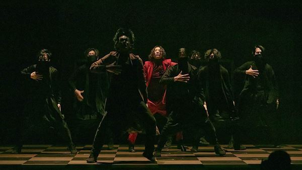 “マルチストーリー”に挑んだDAZZLE新作『NORA』観劇レポート