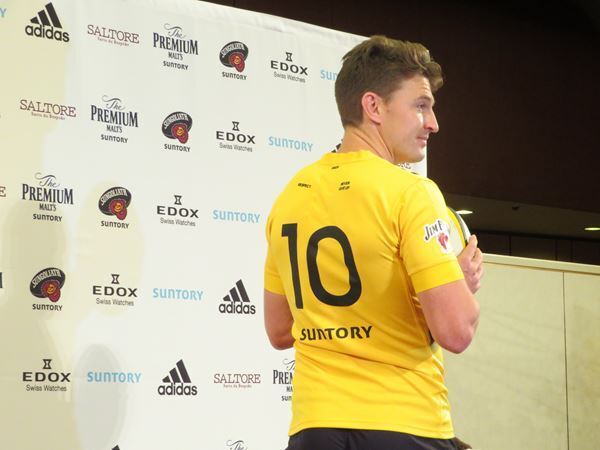 グラウンド上でもグラウンド外でも完璧！　NZ代表ボーデン・バレットに隙なし!!