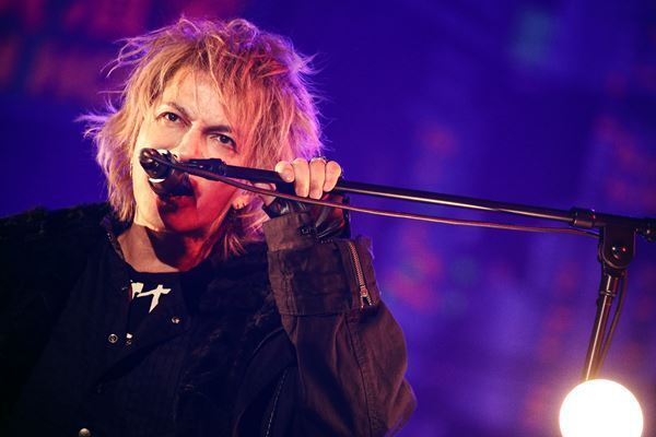 HYDE、抗うことを選んだソロ活動20周年ツアーの幕開け 『ANTI WIRE』初日公演レポート