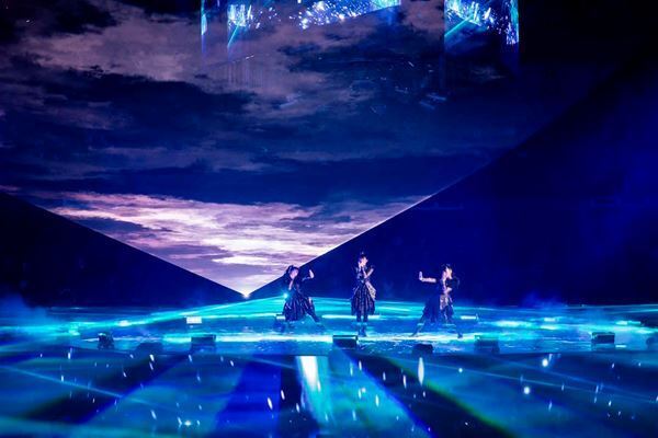 BABYMETAL、日本武道館10公演完遂まで残り4公演　2月公演のライブ写真も公開
