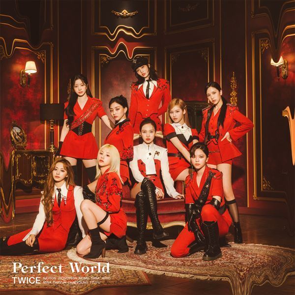 TWICE、完璧ではない世界で完璧に振舞う「Perfect World」MV公開