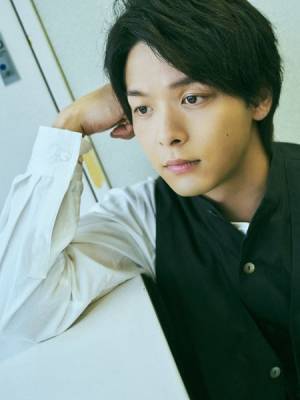 中村倫也＆山田裕貴が振り返る友達の思い出「上脱いで尾崎を歌ったこともありました」