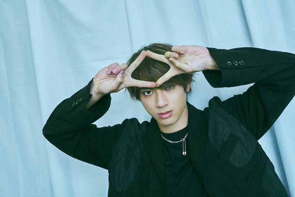 中村倫也＆山田裕貴が振り返る友達の思い出「上脱いで尾崎を歌ったこともありました」