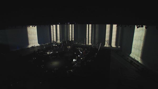 福山雅治、アルバム『AKIRA』を携えた初のオンラインライブで立ち上げた総合芸術