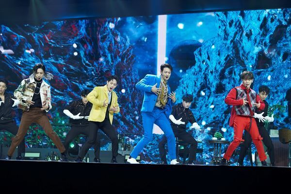 日本での活動を振り返り涙……。SHINee日本デビュー10周年記念ファンミーティングを詳細レポート！