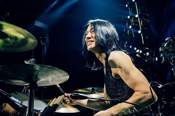 THE YELLOW MONKEY、幾多の思い出とともに新たな歴史を刻んだ横浜アリーナ公演レポート