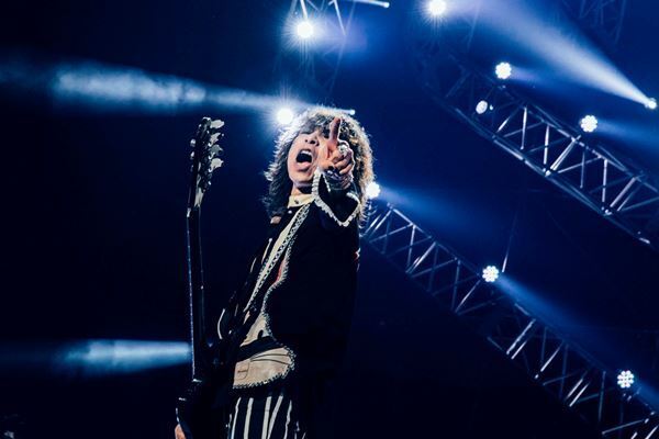 THE YELLOW MONKEY、幾多の思い出とともに新たな歴史を刻んだ横浜アリーナ公演レポート