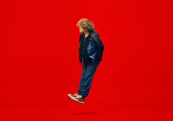 Vaundyが初のZeppツアー発表、ドラマ『ボクの殺意が恋をした』主題歌に新曲「花占い」を書き下ろし