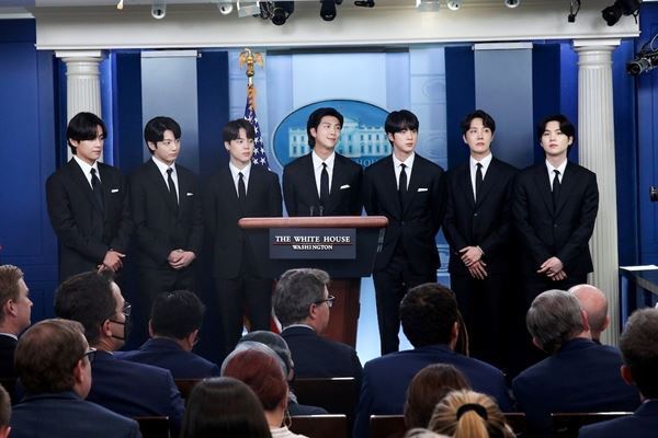 BTSが韓国アーティストで初めてホワイトハウスを表敬訪問、バイデン大統領と35分間にわたって歓談