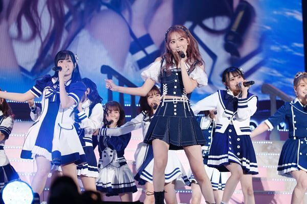 宮脇咲良のHKT48卒業コンサートに兒玉遥、指原莉乃がサプライズ出演「ずっと仲間でいたい」 10年を振り返るセトリにIZ*ONEの楽曲も