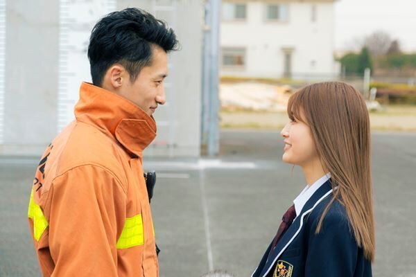 岩本照 生見愛瑠 モエカレはオレンジ色 原作コミック 本編映像 主題歌 オレンジkiss のスペシャルコラボmvが公開 22年6月9日 ウーマンエキサイト 1 2