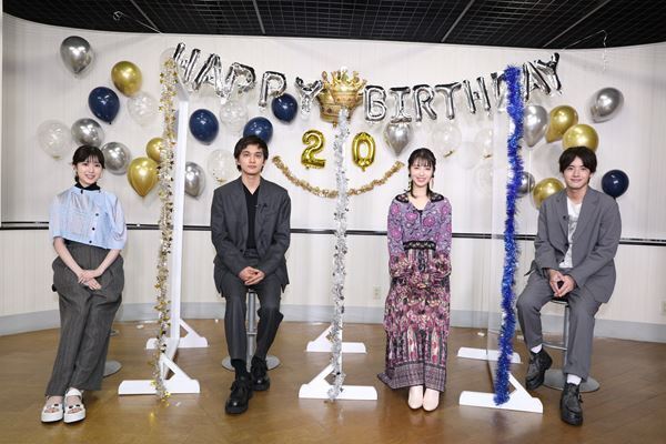 浜辺美波の誕生日を北村匠海×福本莉子×赤楚衛二がサプライズでお祝い　浜辺「愛ですね、これは！」