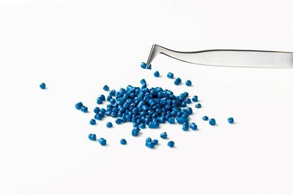 クリストとジャンヌ=クロード「包まれた凱旋門」プロジェクトの長い道のりを紹介する展覧会、6月13日より開催