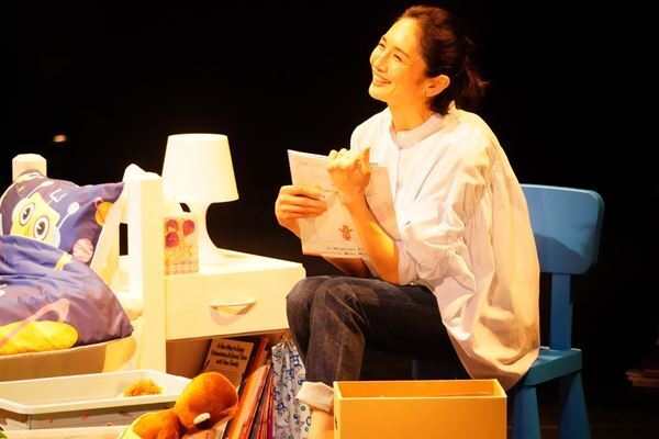 小島聖「毎日新鮮で発見が多いです」 『ラビット・ホール』上演中　コメント&舞台写真到着