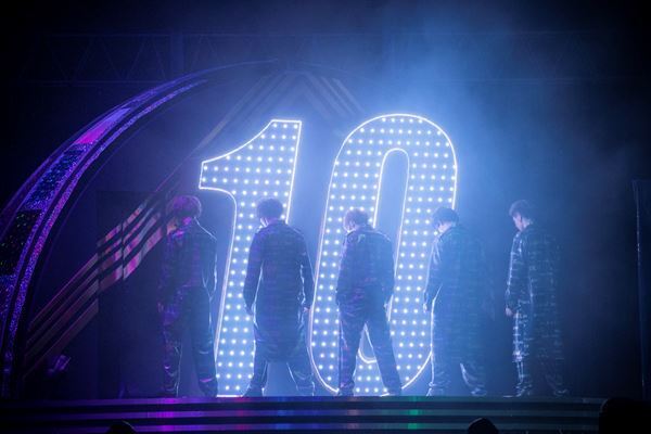 超特急がさいたまスーパーアリーナで見せた圧巻のステージと歴史「8号車がいるからこれからも走り続けていける」