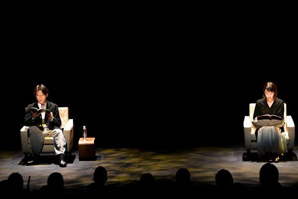 「坂元裕二朗読劇 2021」開幕！　高橋一生×酒井若菜の初演オフィシャルレポート到着