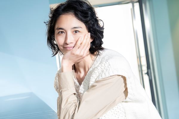 悲しみを抱えた夫婦がたどり着く先は― 『ラビット・ホール』小島聖×田代万里生対談