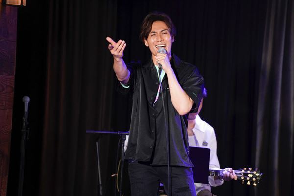 加藤和樹、ゲストに上口耕平を迎えた15周年ライブで3日間計65曲熱唱　新アルバム収録曲「Squall」先行配信も決定