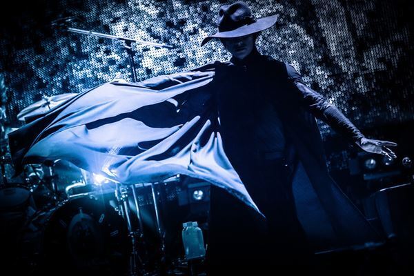 BUCK-TICKが希望で照らした混沌とした“今”『TOUR2020 ABRACADABRA ON SCREEN』配信スタート