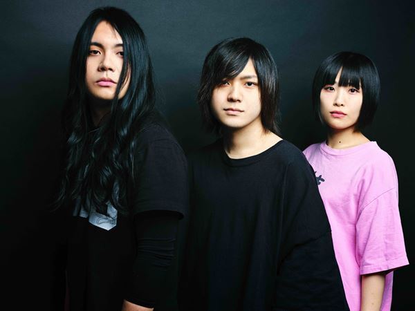 ヤバイTシャツ屋さんはラブコメが得意？ 初のドラマ主題歌『Bluetooth Love』を語る