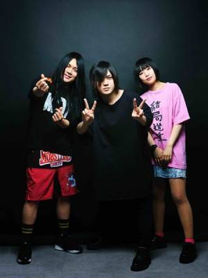 ヤバイTシャツ屋さんはラブコメが得意？ 初のドラマ主題歌『Bluetooth Love』を語る