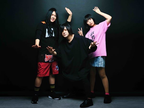 ヤバイTシャツ屋さんはラブコメが得意？ 初のドラマ主題歌『Bluetooth Love』を語る