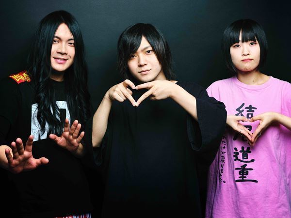 ヤバイTシャツ屋さんはラブコメが得意？ 初のドラマ主題歌『Bluetooth Love』を語る