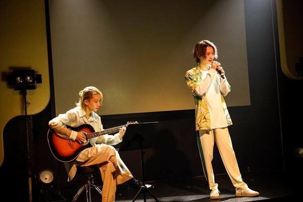 「これから先の景色も一緒に歩んでいけたら」BUDDiiS初の有観客ワンマンライブをレポート