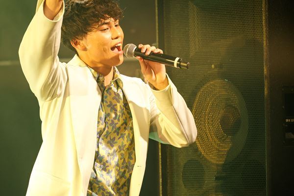 「これから先の景色も一緒に歩んでいけたら」BUDDiiS初の有観客ワンマンライブをレポート