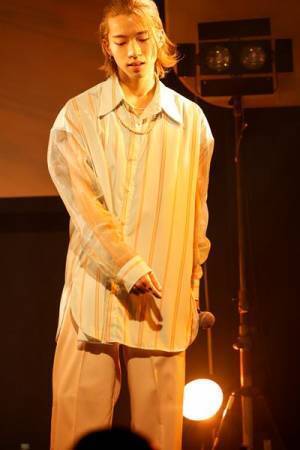 「これから先の景色も一緒に歩んでいけたら」BUDDiiS初の有観客ワンマンライブをレポート