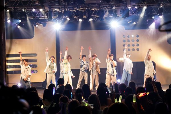 「これから先の景色も一緒に歩んでいけたら」BUDDiiS初の有観客ワンマンライブをレポート