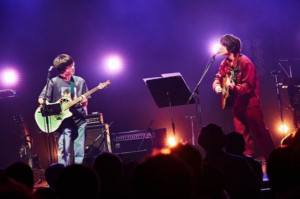 崎山蒼志、ツアー最終公演オフィシャルレポ到着　アンコールで憧れの石崎ひゅーいと競演