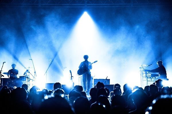 崎山蒼志、ツアー最終公演オフィシャルレポ到着　アンコールで憧れの石崎ひゅーいと競演