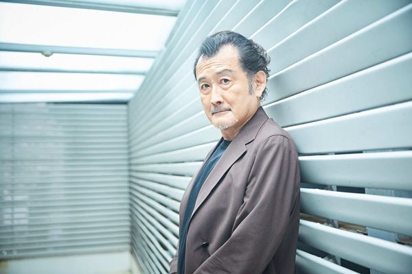 吉田鋼太郎「蜷川さんの芝居が見たい」 舞台『ムサシ』再演へ