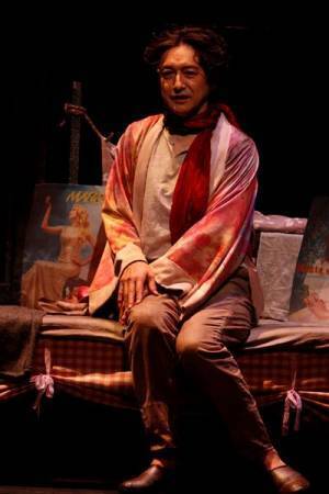 石丸幹二「歪んだ“パラレルワールド”見届けて」、ミュージカル『蜘蛛女のキス』開幕