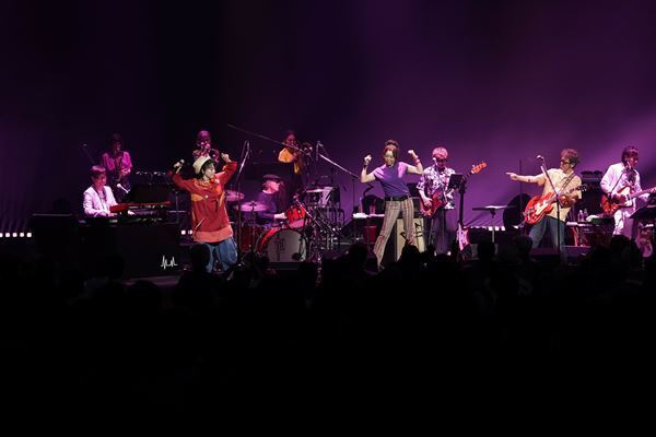 奥田民生×尾崎亜美×荒井由実の豪華ゲストが登場　『SKYE TOUR 2022』ファイナル公演開催