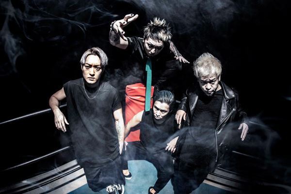 SiM、LIQUIDROOMで実験的な対バンツアーの初日