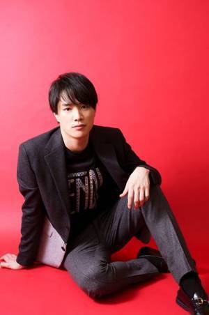 鈴木伸之『ブレイブ -群青戦記-』で戦国時代へ！「仲間を思う気持ちが強くなっていく展開にグッときます」