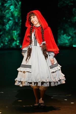 【観劇レポート】人間のドラマが刻印されたミュージカル 熊林弘高演出『INTO THE WOODS－イントゥ・ザ・ウッズ－』