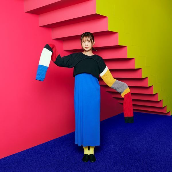 吉岡聖恵、アニメ『カッコウの許嫁』OP曲「凸凹」をCDシングル化　ティザー映像公開