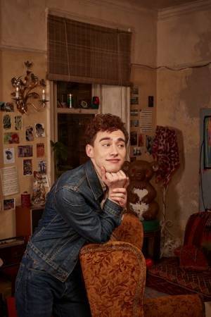 「80年代はLGBTQに対する理解も進んでいなかった」オリー・アレクサンダーが語る『IT'S A SIN 哀しみの天使たち』