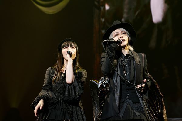 【ライブレポート】HYDE、故郷の和歌山でツアー完走「死ぬんじゃないかと思うくらい、幸福な時間でした」