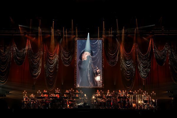 【ライブレポート】HYDE、故郷の和歌山でツアー完走「死ぬんじゃないかと思うくらい、幸福な時間でした」