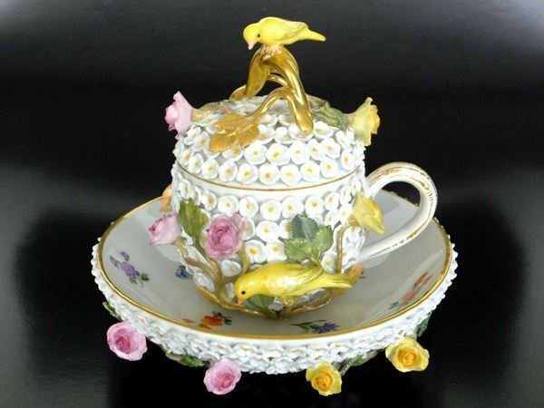 可愛らしい宝物のような魅力に満ちたデミタスカップ約340点を紹介『デミタスカップの愉しみ』9月17日より開催