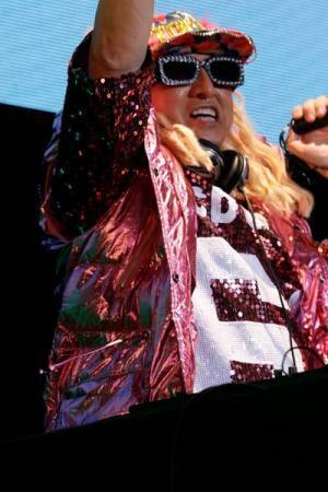 アニソンとクラブが融合した『アニレヴ2021』初日公演を芹澤優 with DJ KOO & MOTSUらが盛り上げる