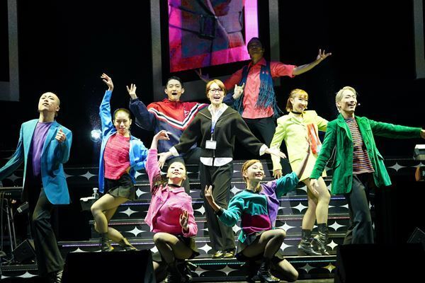 “Music is My Life！” 望海風斗の至極の歌声が無限に広がる 『Look at Me』開幕