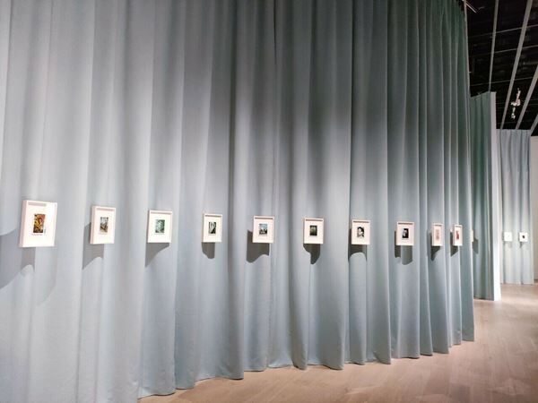 ようこそ『京都市京セラ美術館開館1周年記念展　森村泰昌：ワタシの迷宮劇場』へ！　内覧会レポート
