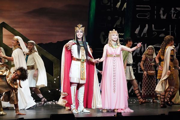 ミュージカル『王家の紋章』開幕、海宝直人×木下晴香ゲネプロレポート